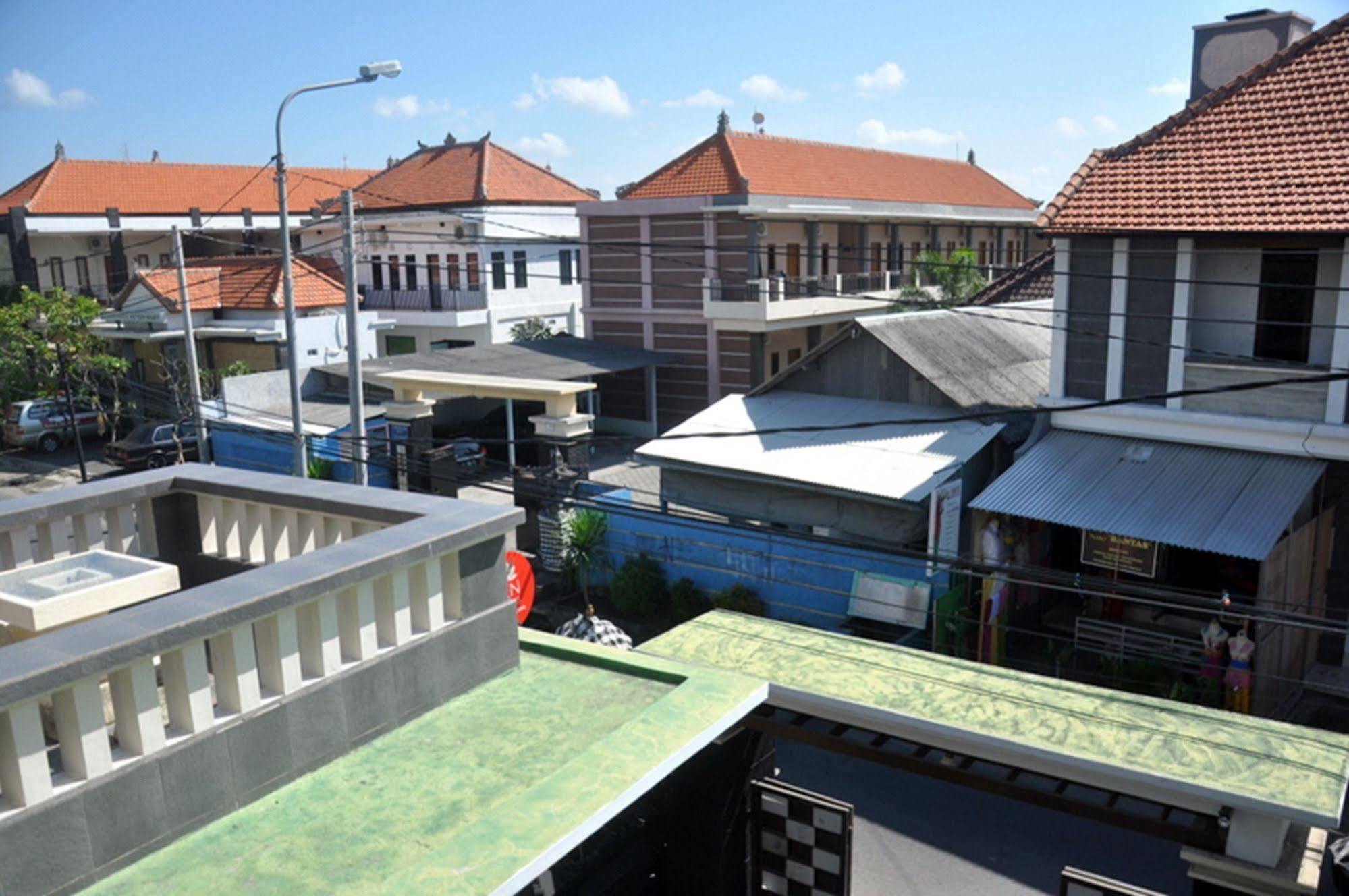Denays House Hotel Jimbaran  Exterior photo