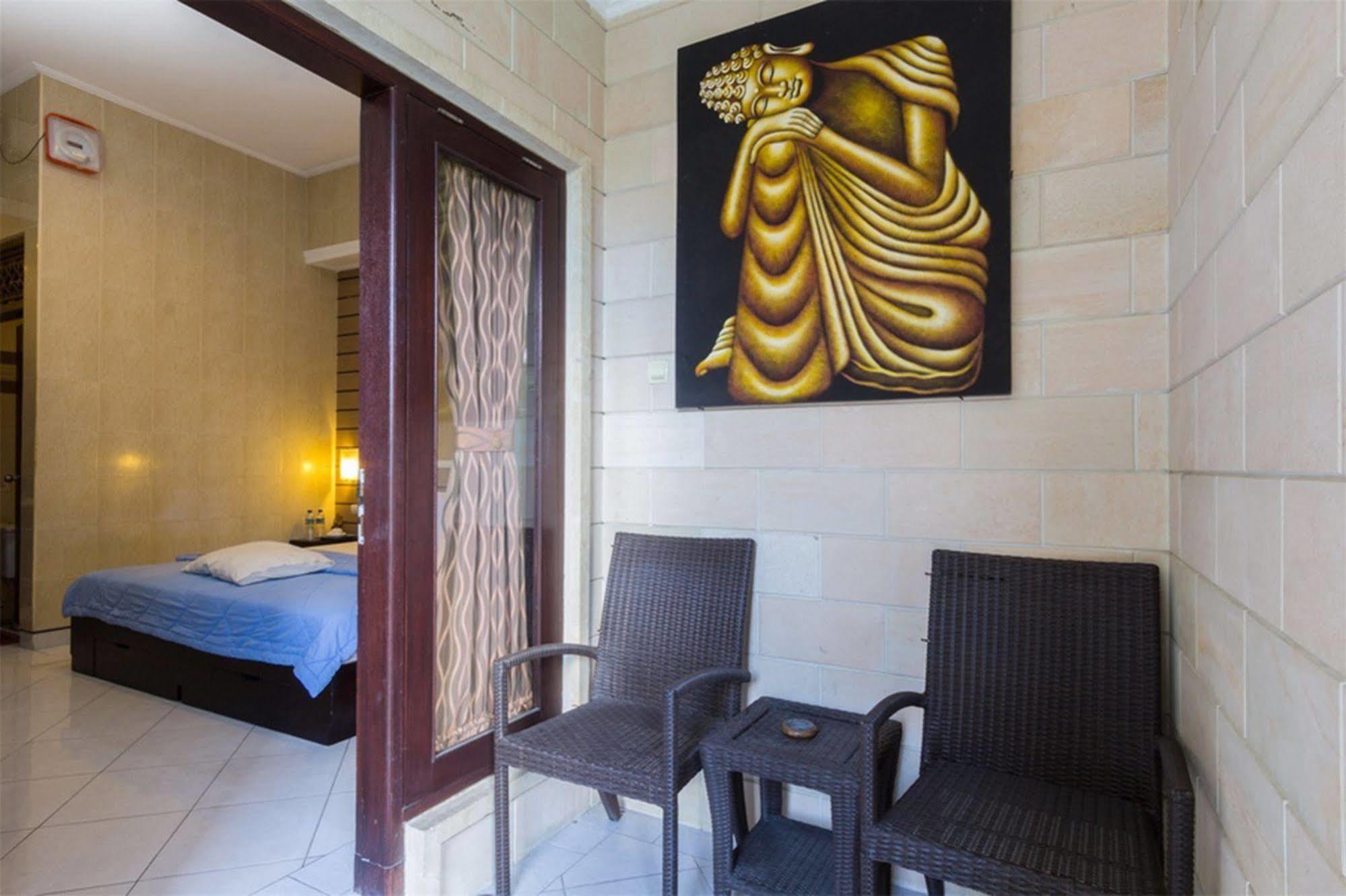 Denays House Hotel Jimbaran  Exterior photo