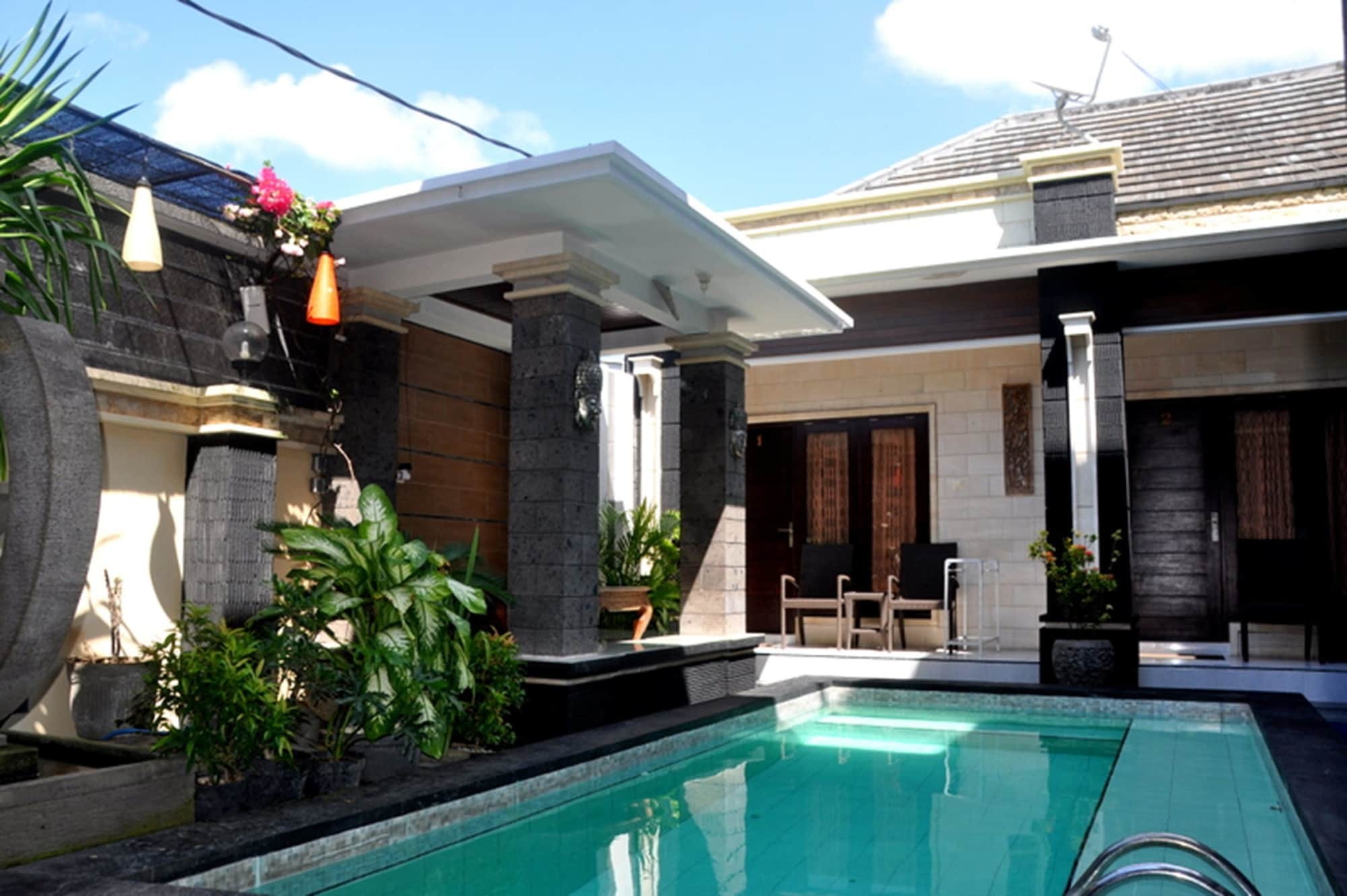 Denays House Hotel Jimbaran  Exterior photo